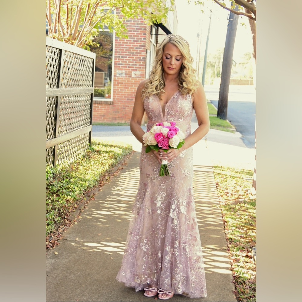 WOMEN’S MAC DUGGAL FORMAL DRESS EXCELLENT CONDITION!!! - Picture 6 of 6
